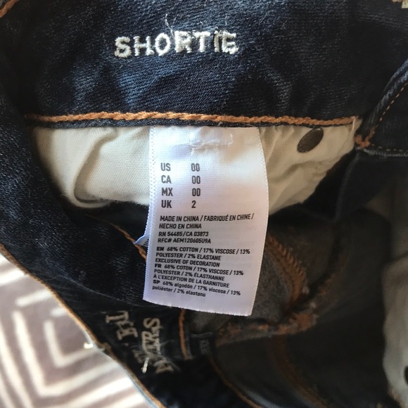 American Eagle Shortie Shorts - Picture 3 of 3